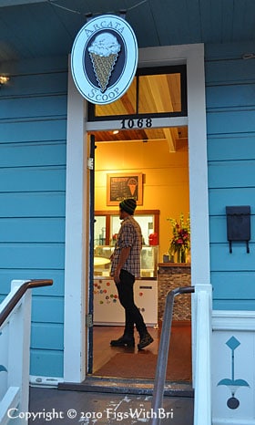 arcata scoop ice creamery's front door